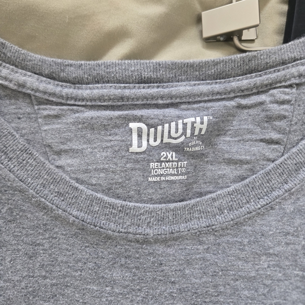 Duluth Trading Co Men's Gray T-Shirt - Picture 3 of 4